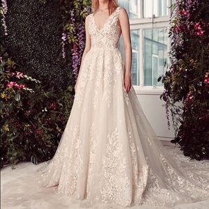 Rita Vinieris Avery Wedding Dress